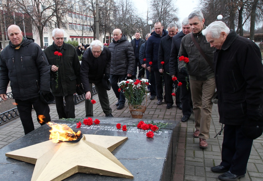 2019_11_26_возложение4.jpg 2019_11_26_возложение4.jpg