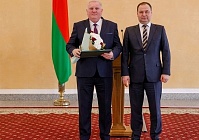 Гомсельмашевцы получили награды из рук главы Правительства РБ